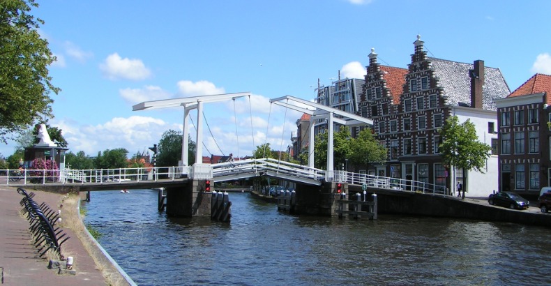 Top 5 Nederlandse Steden om te Ontdekken Buiten Amsterdam